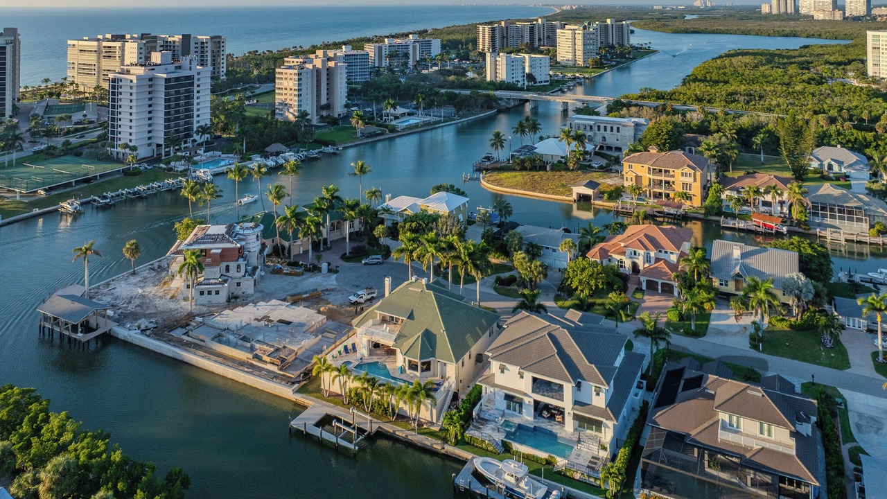 Photo of Outdoor in Vanderbilt Beach