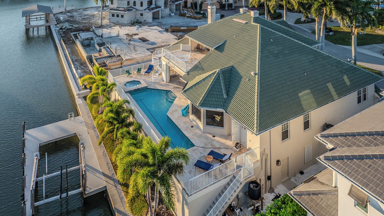 Photo of Outdoor in Vanderbilt Beach