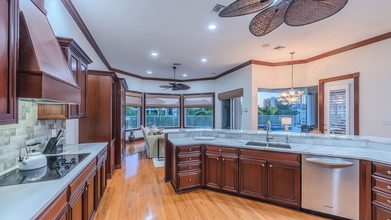 Photo of Kitchen in Vanderbilt Beach