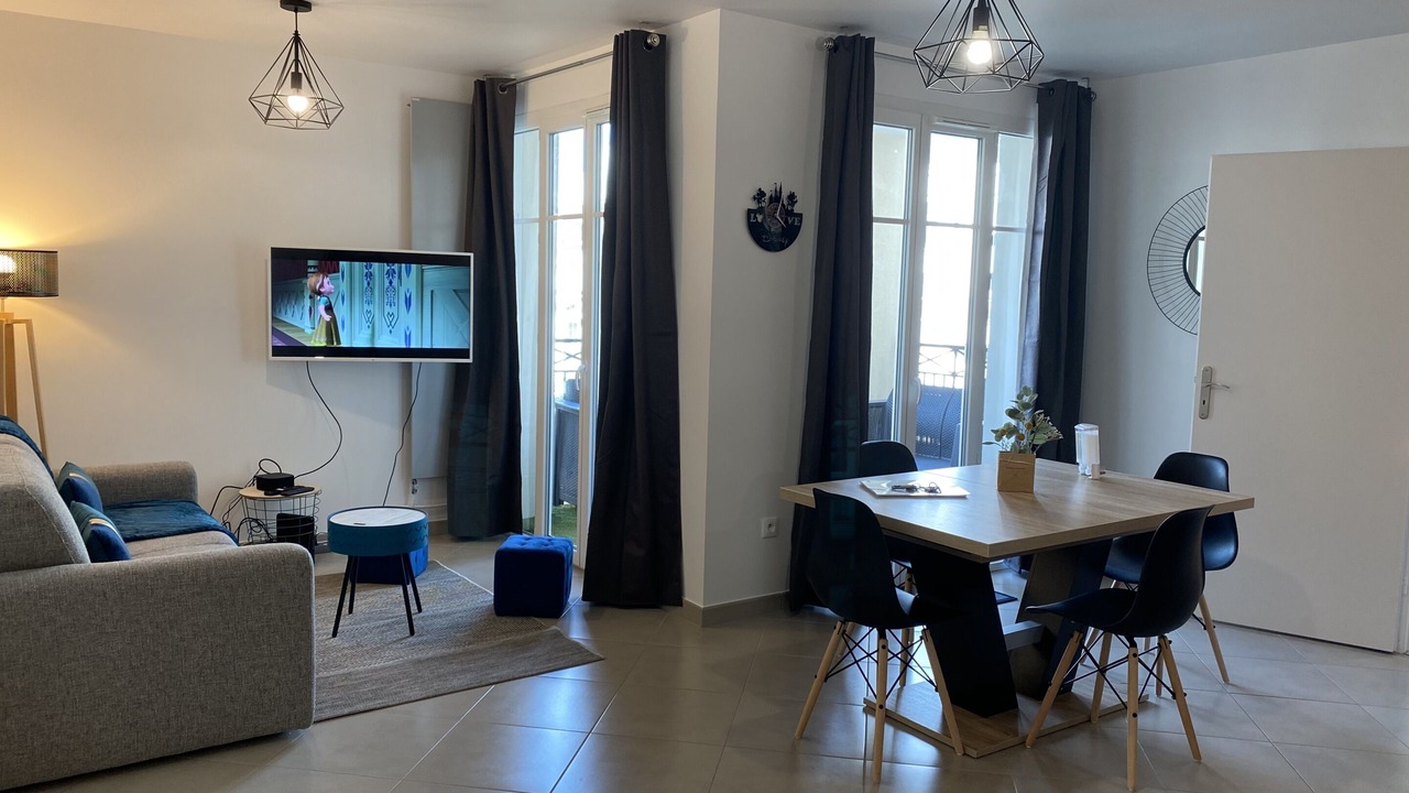 Photo of Others in Serris