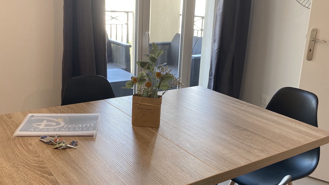 Photo of Others in Serris