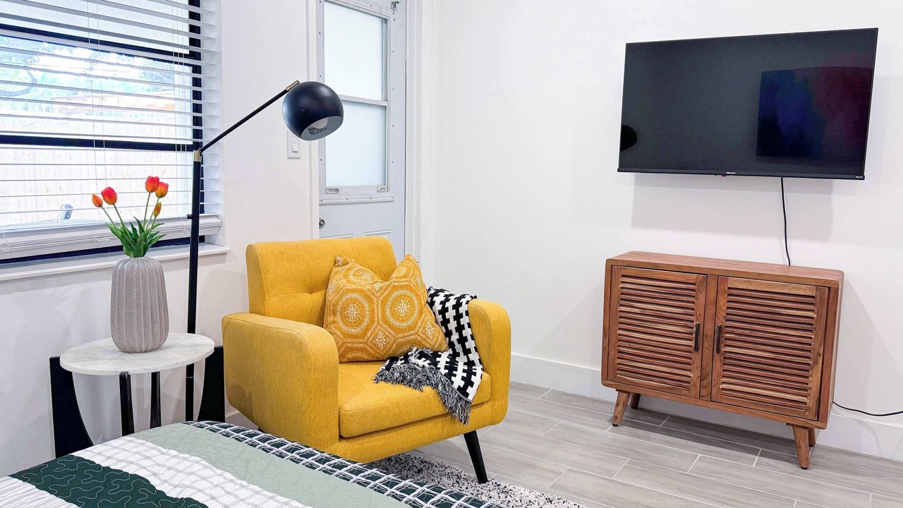 Photo of Bedroom in Wilton Manors