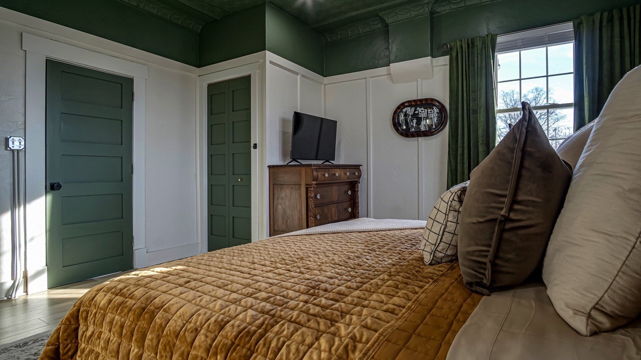 Photo of Bedroom in Waterloo