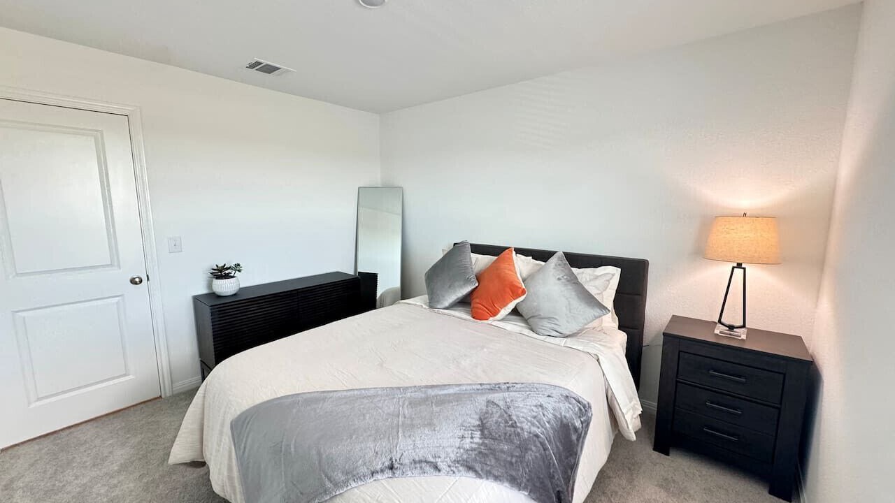 Photo of Bedroom in Del Valle