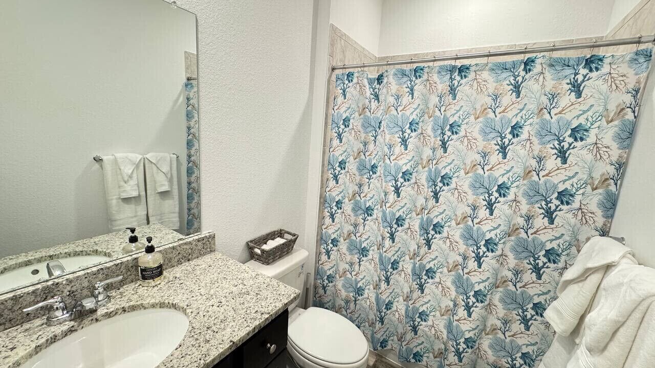 Photo of Bathroom in Del Valle