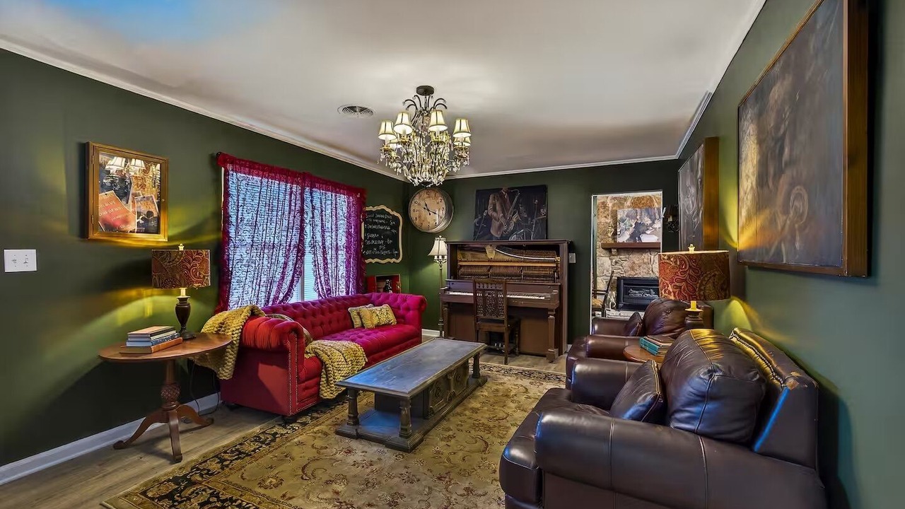 Photo of Livingroom in Covington