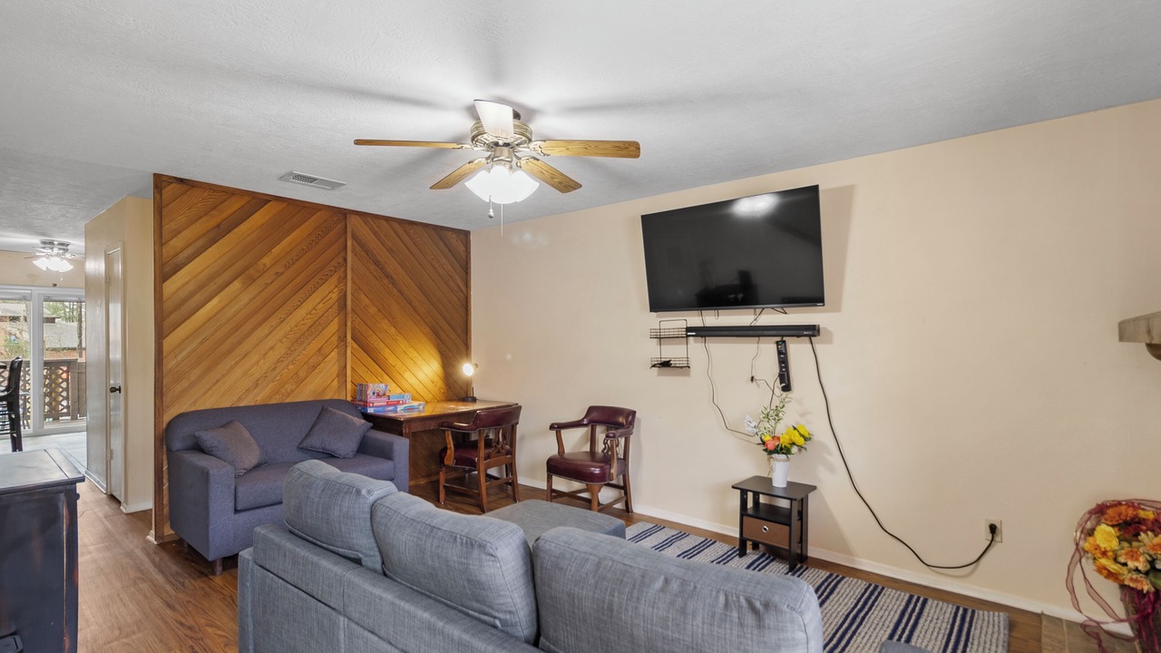 Photo of Livingroom in Huntsville