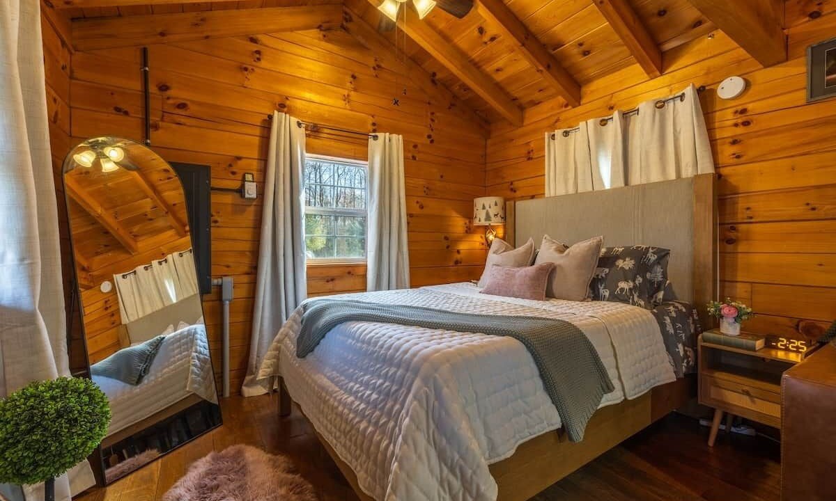 Photo of Bedroom in McArthur