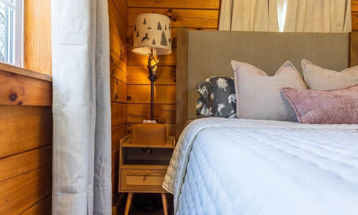 Photo of Bedroom in McArthur