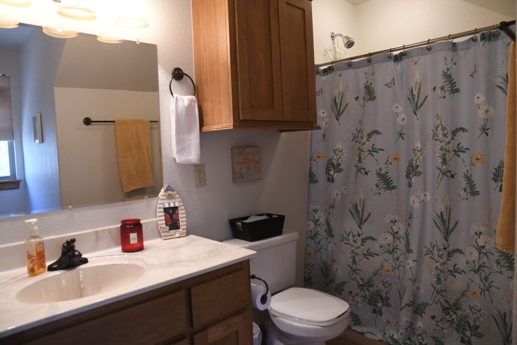 Photo of Bathroom in Texanna