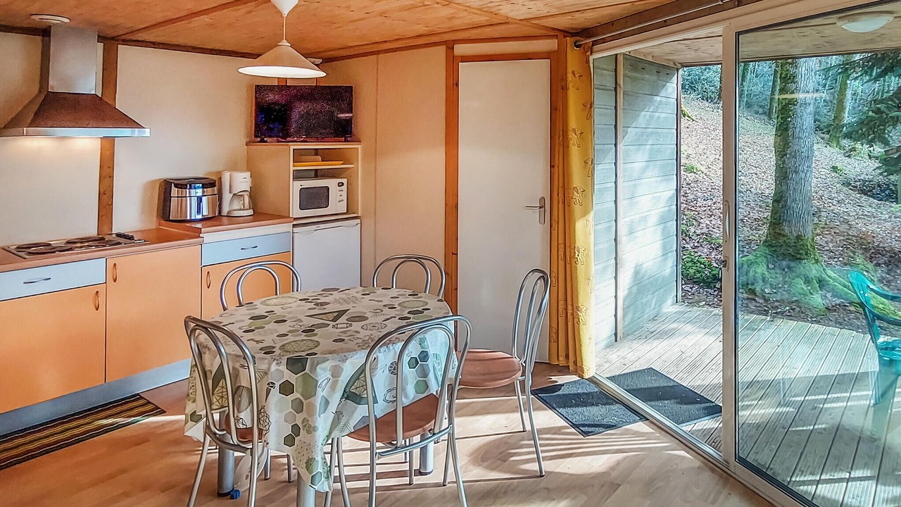 Photo of Bedroom in Altillac