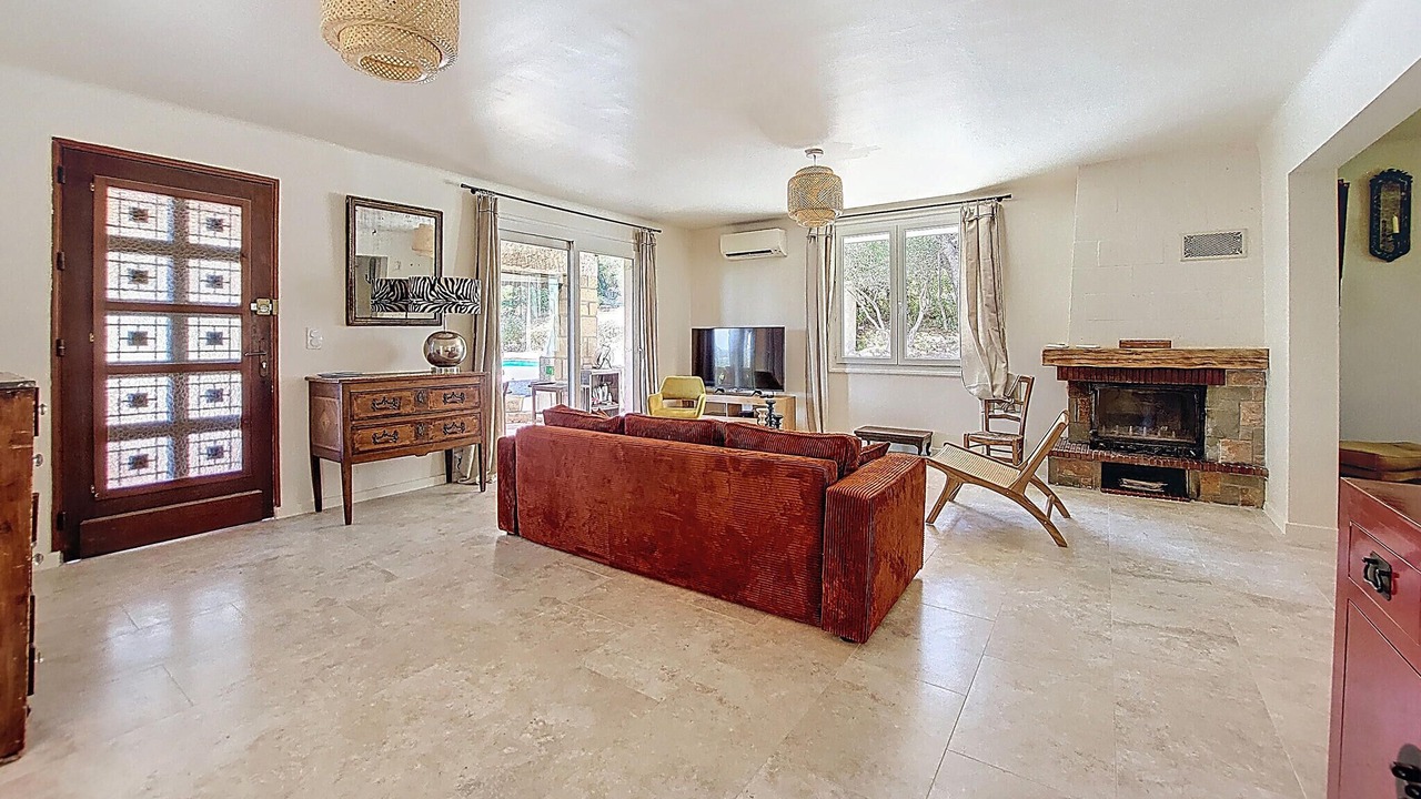 Photo of Bedroom in Aramon