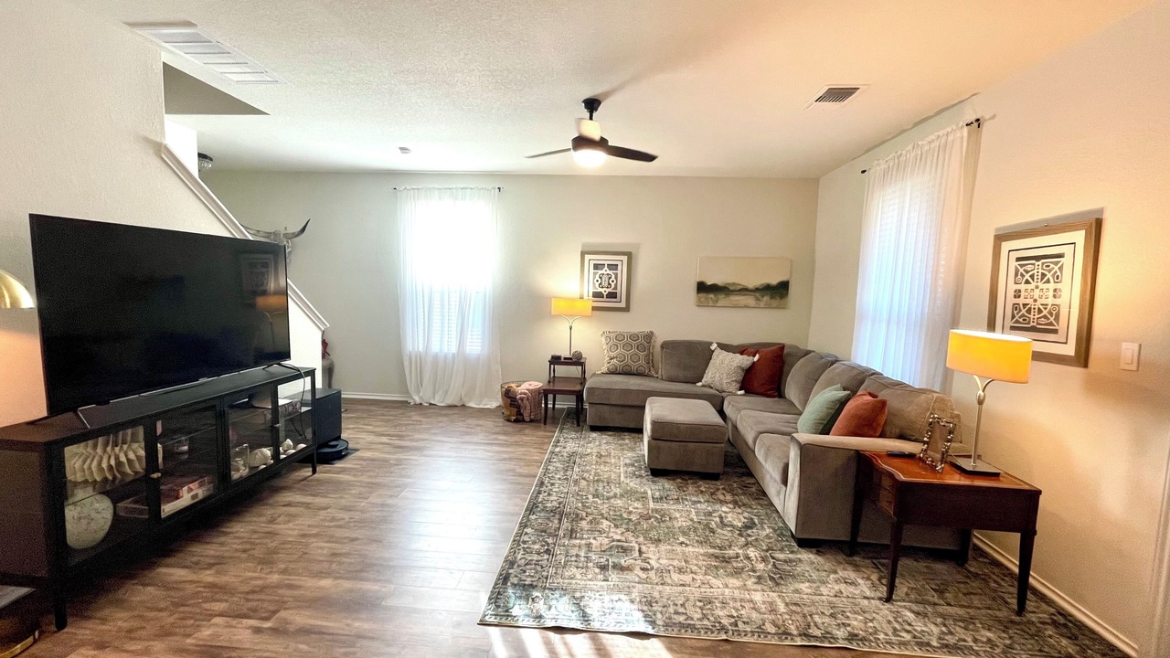 Photo of Livingroom in Leander
