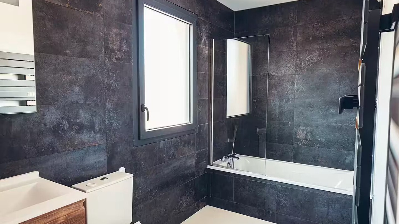 Photo of Bathroom in Plaisance-du-Touch