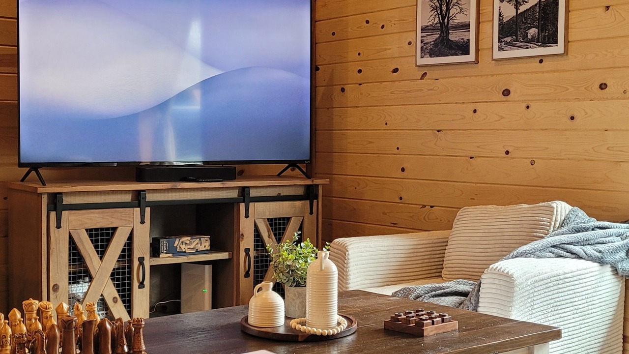 Photo of Livingroom in Davisville