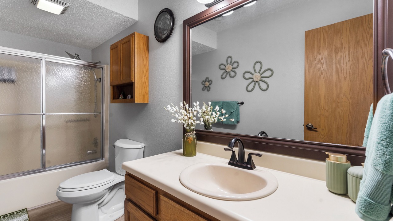 Photo of Bathroom in Notch Estates