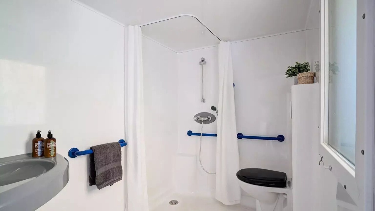 Photo of Bathroom in Maisons-Laffitte