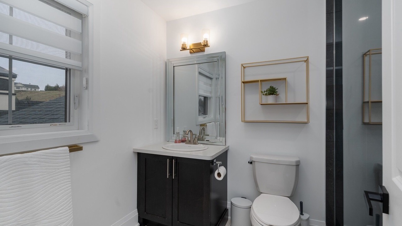 Photo of Bathroom in Oro-Medonte