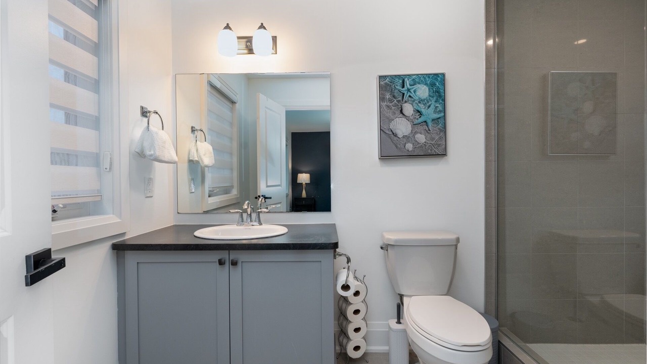 Photo of Bathroom in Oro-Medonte