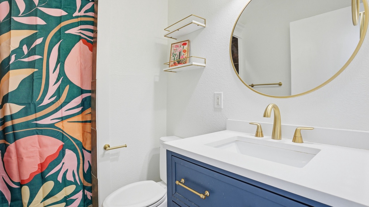 Photo of Bathroom in Lakeway
