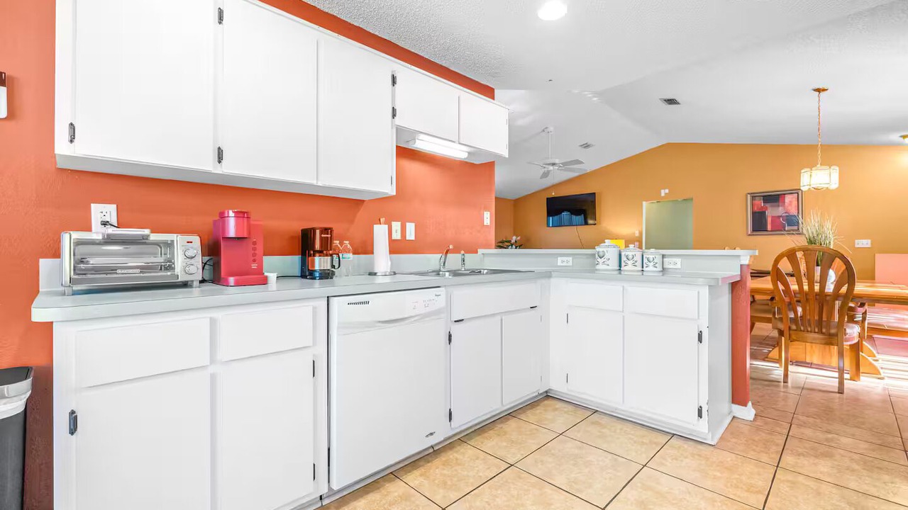 Photo of Kitchen in Berkeley Manor