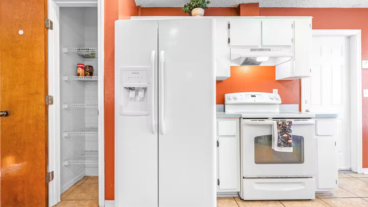 Photo of Kitchen in Berkeley Manor