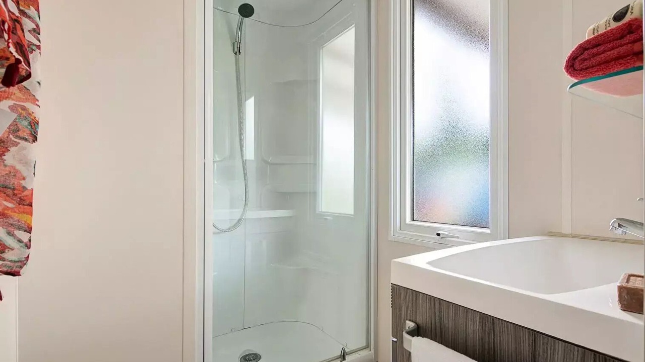 Photo of Bathroom in Maisons-Laffitte