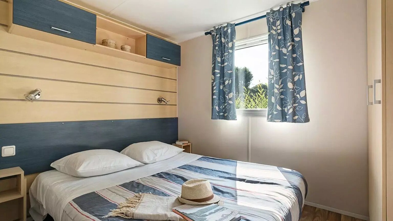 Photo of Bedroom in Maisons-Laffitte