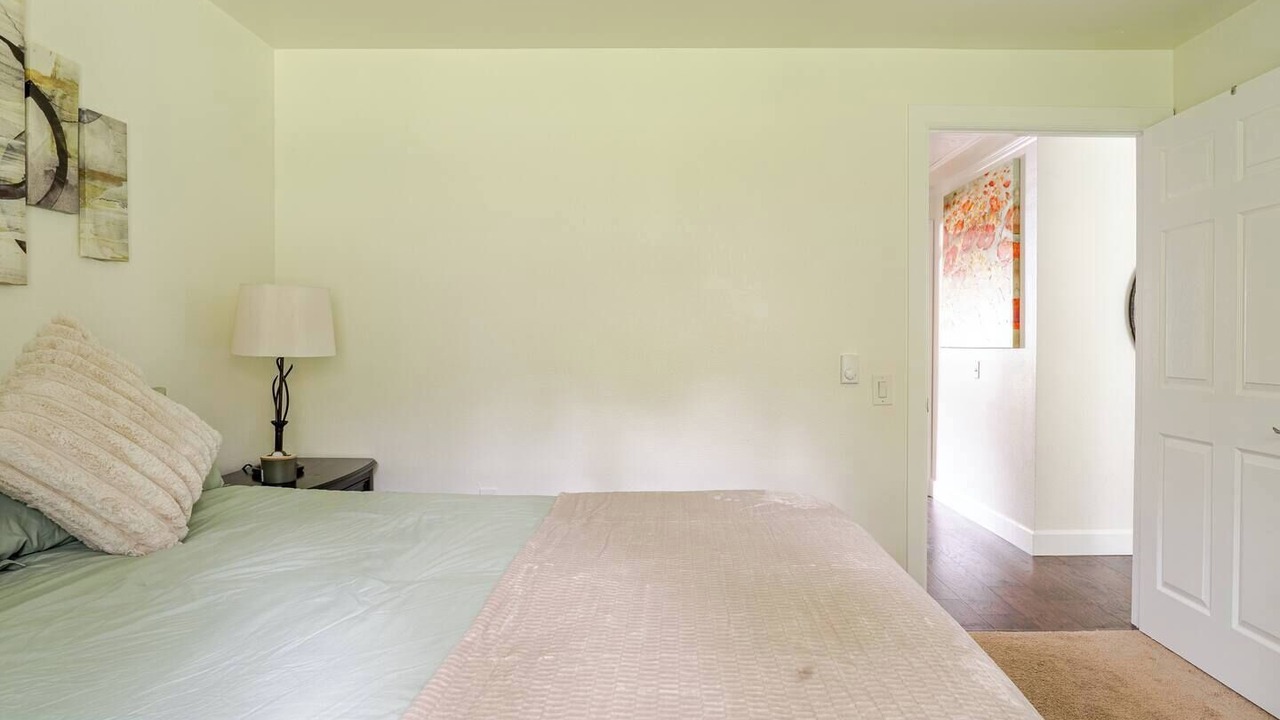 Photo of Bedroom in North Creek