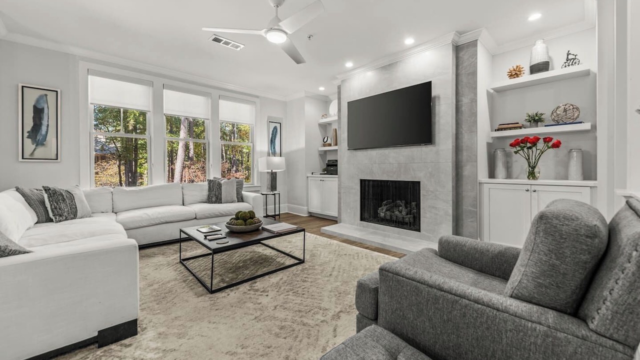 Photo of Livingroom in Greensboro