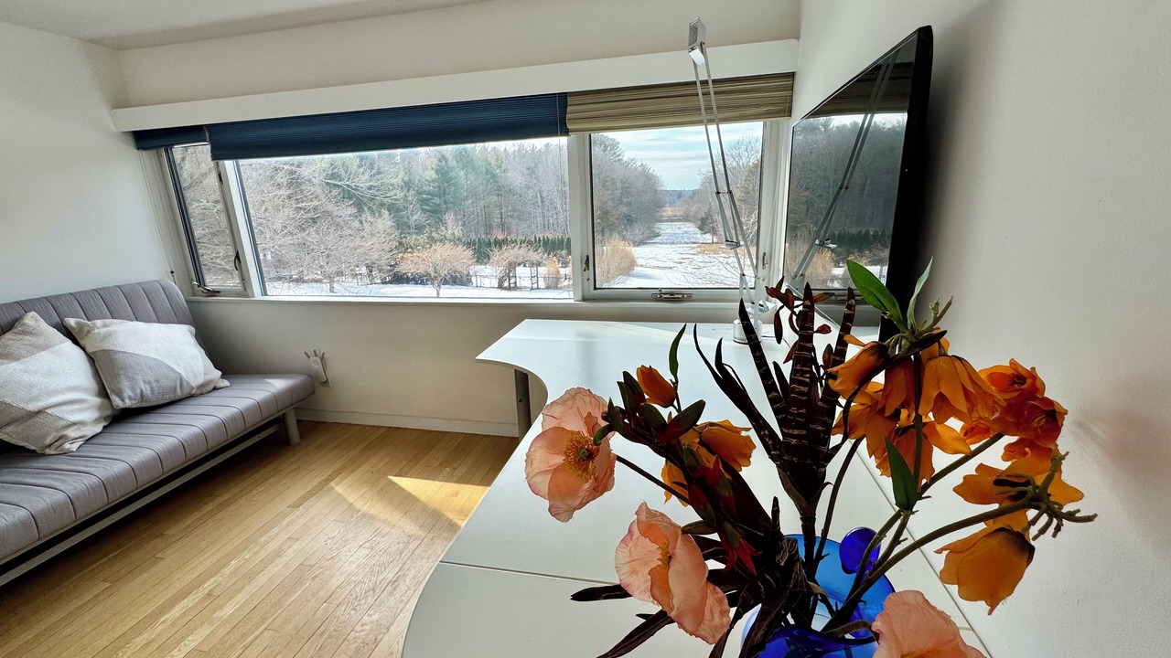 Photo of Livingroom in Bedford