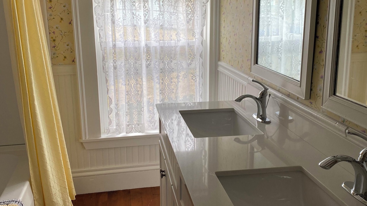 Photo of Bathroom in Brigus