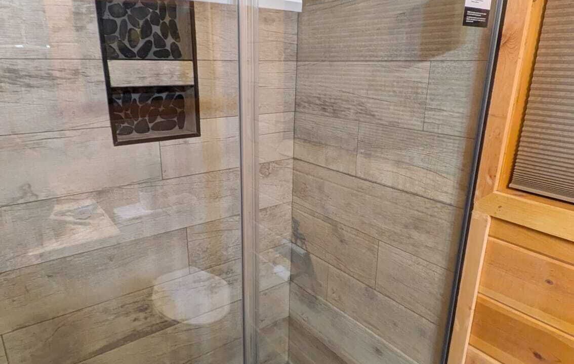 Photo of Bathroom in Cherry Log