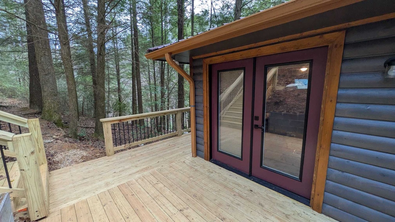 Photo of Outdoor in Cherry Log