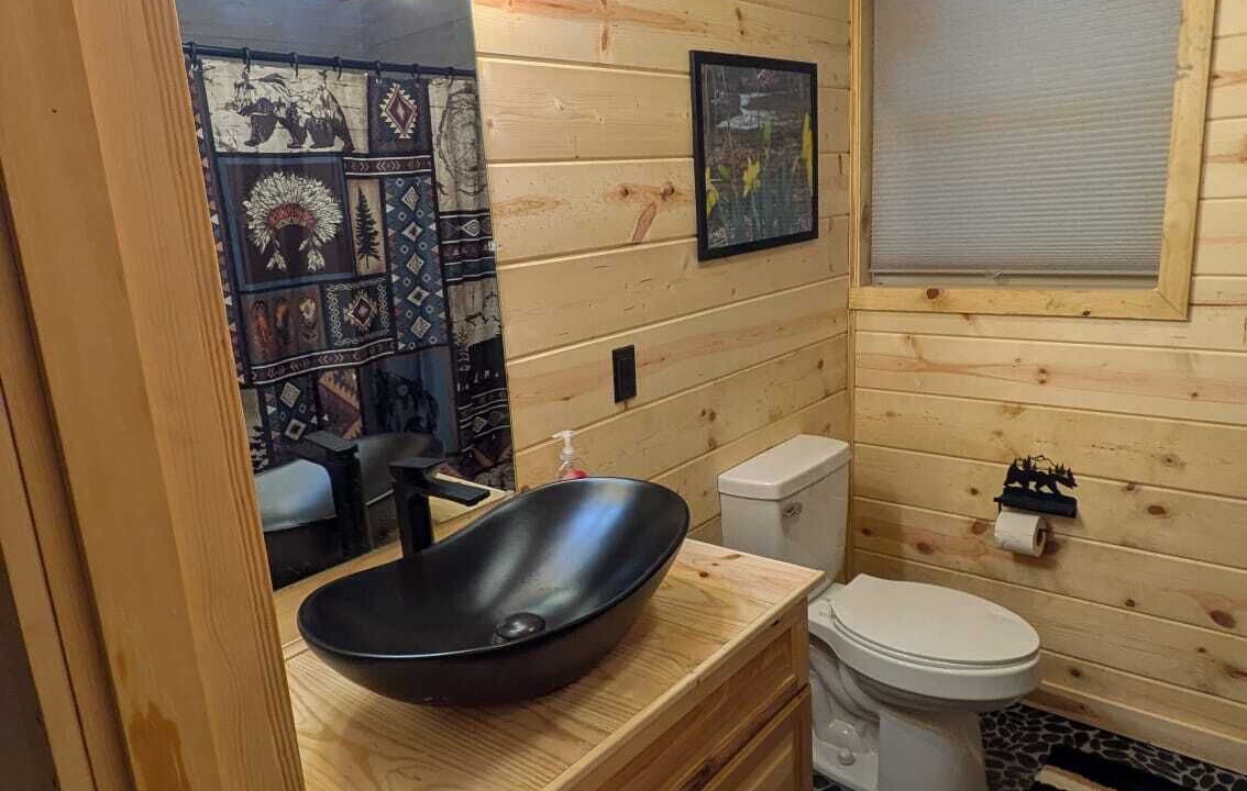 Photo of Bathroom in Cherry Log