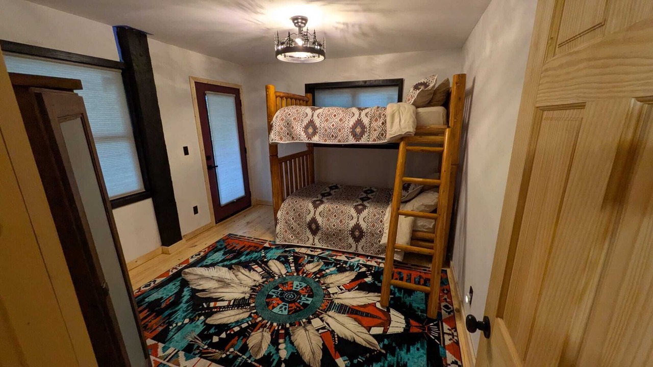 Photo of Bedroom in Cherry Log