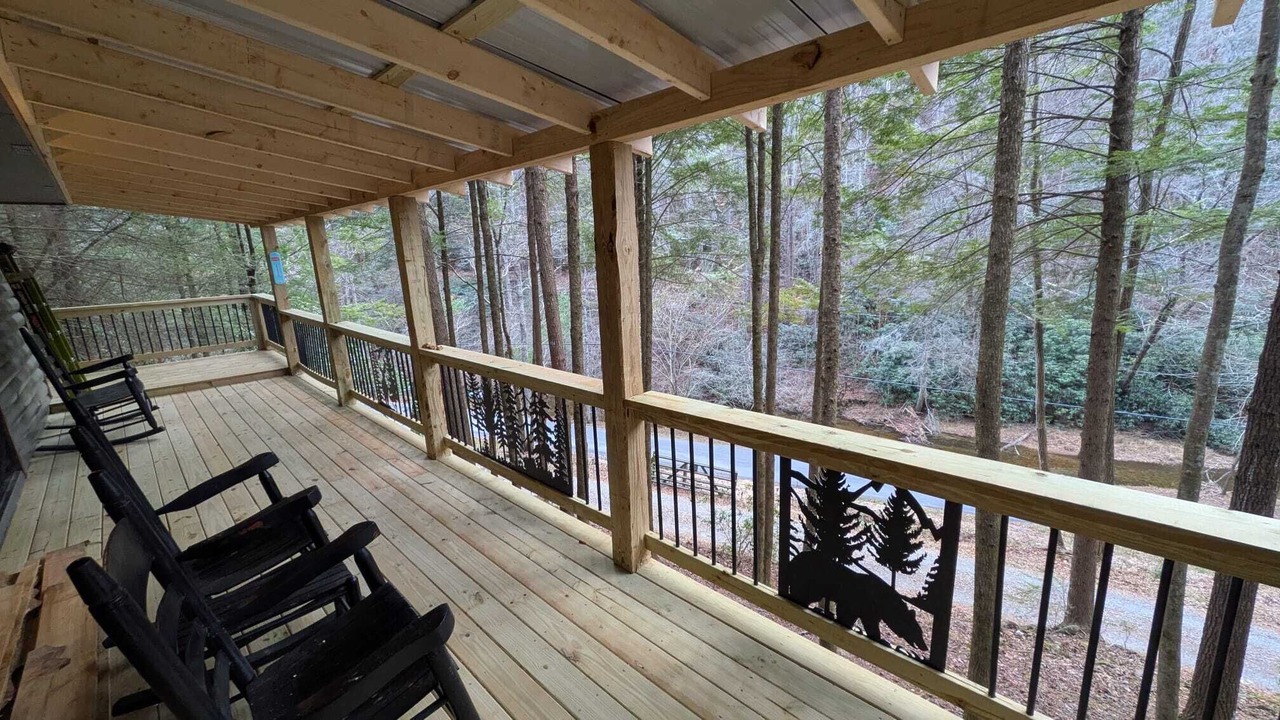 Photo of Patio Balcony in Cherry Log