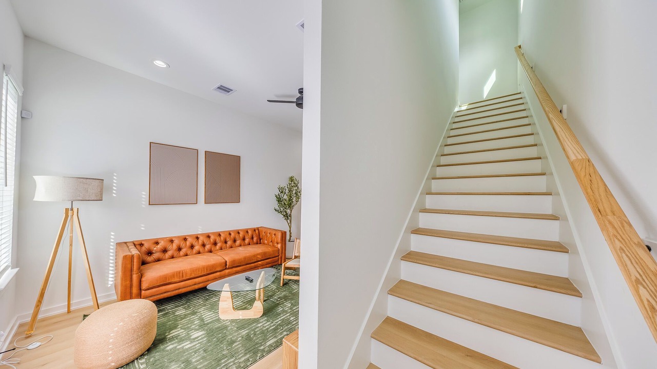 Photo of Livingroom in Northside
