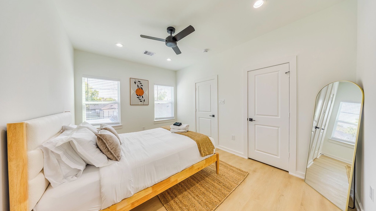 Photo of Bedroom in Northside
