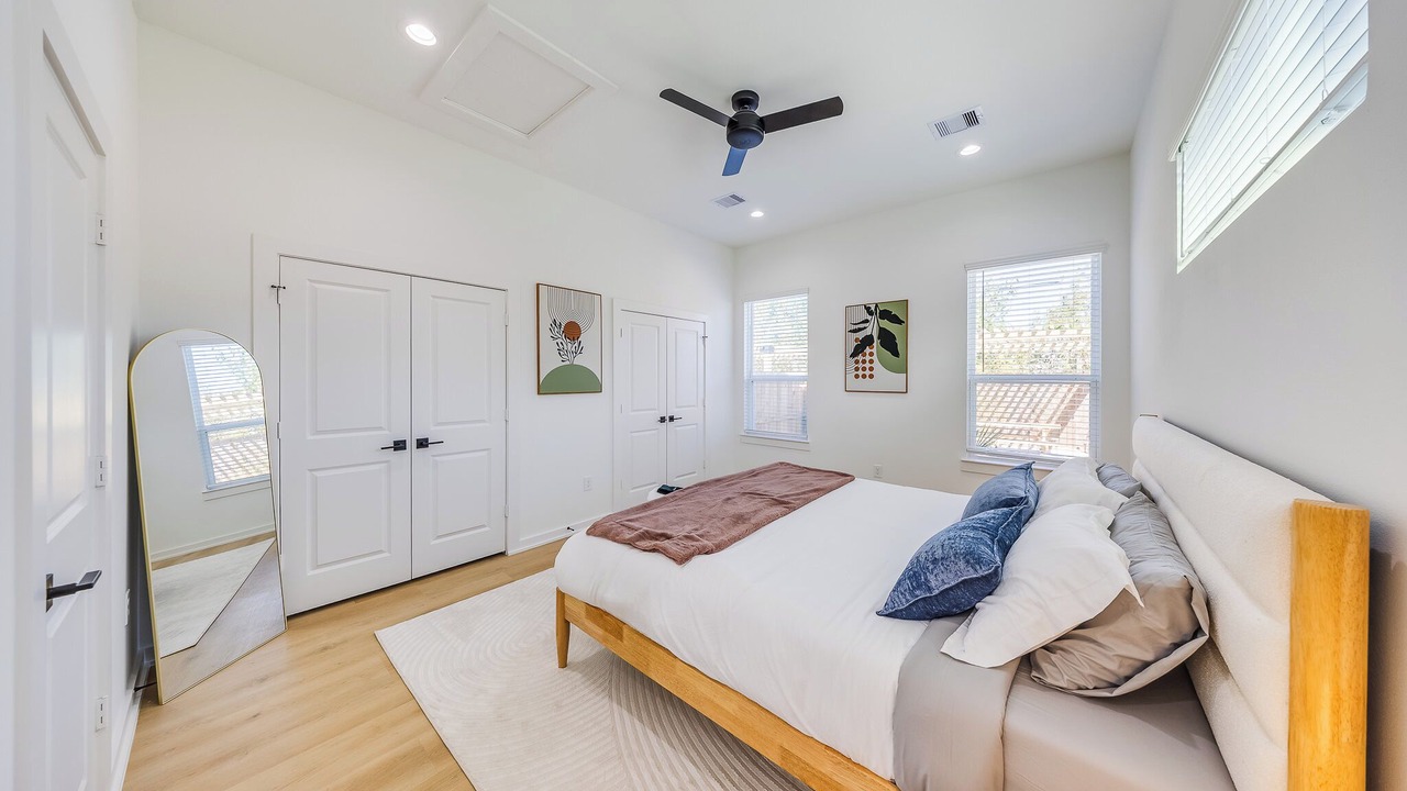 Photo of Bedroom in Northside