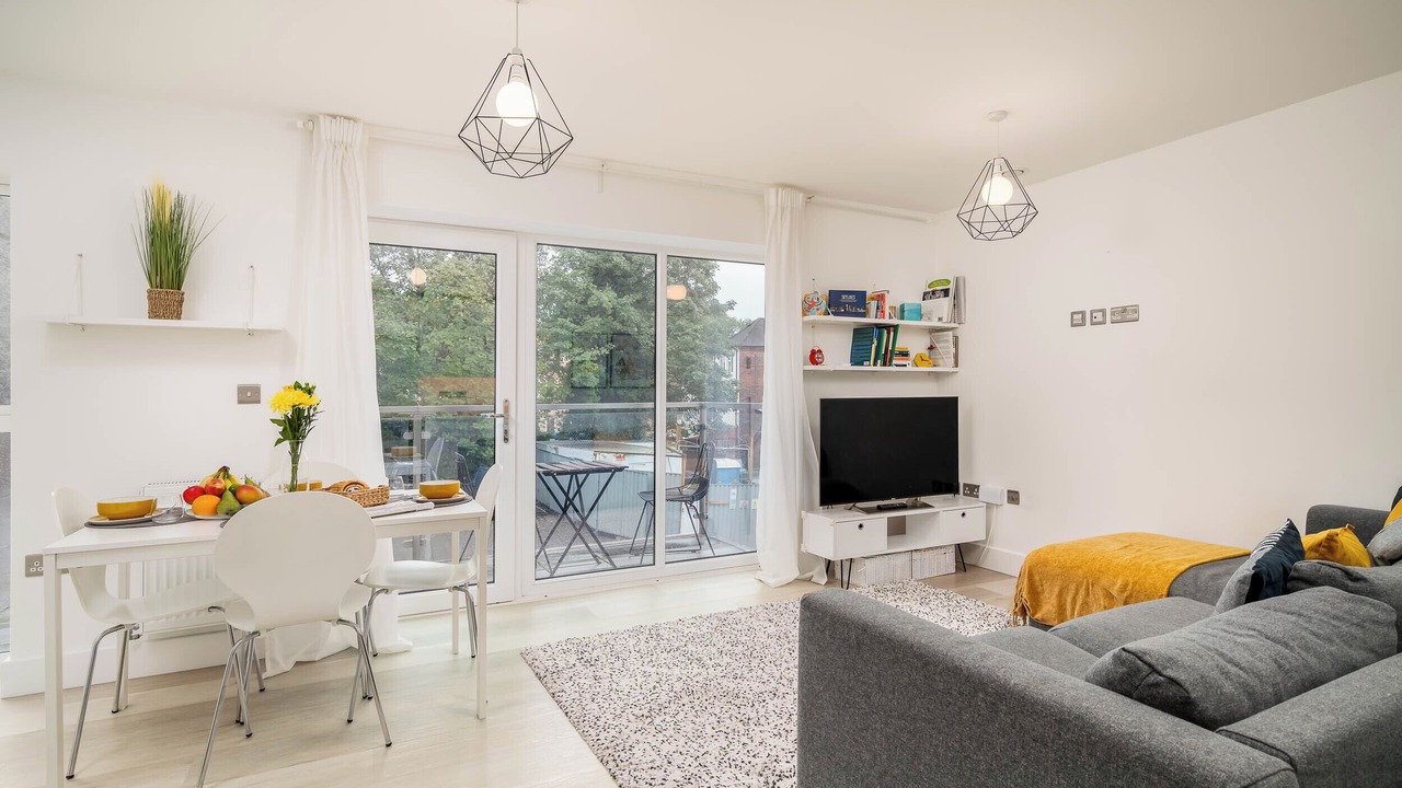 Photo of Livingroom in High Wycombe