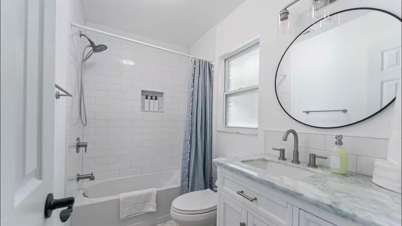 Photo of Bathroom in Bay Crest Park