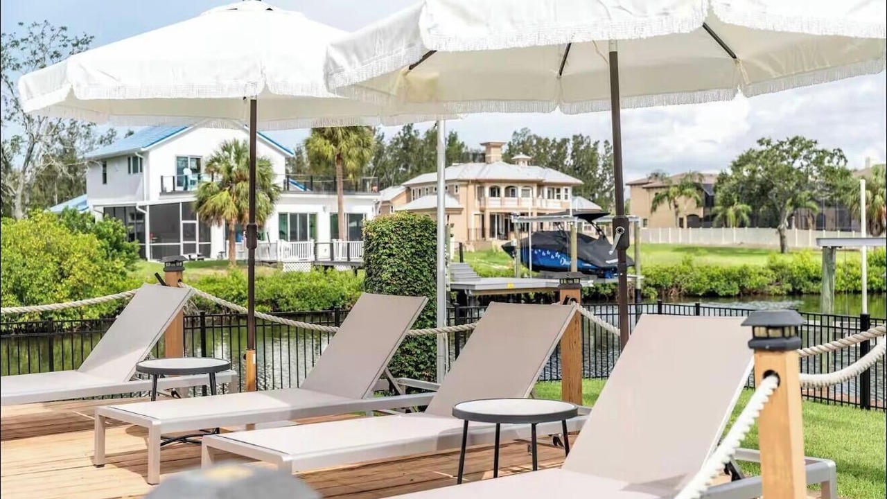 Photo of Patio Balcony in Bay Crest Park