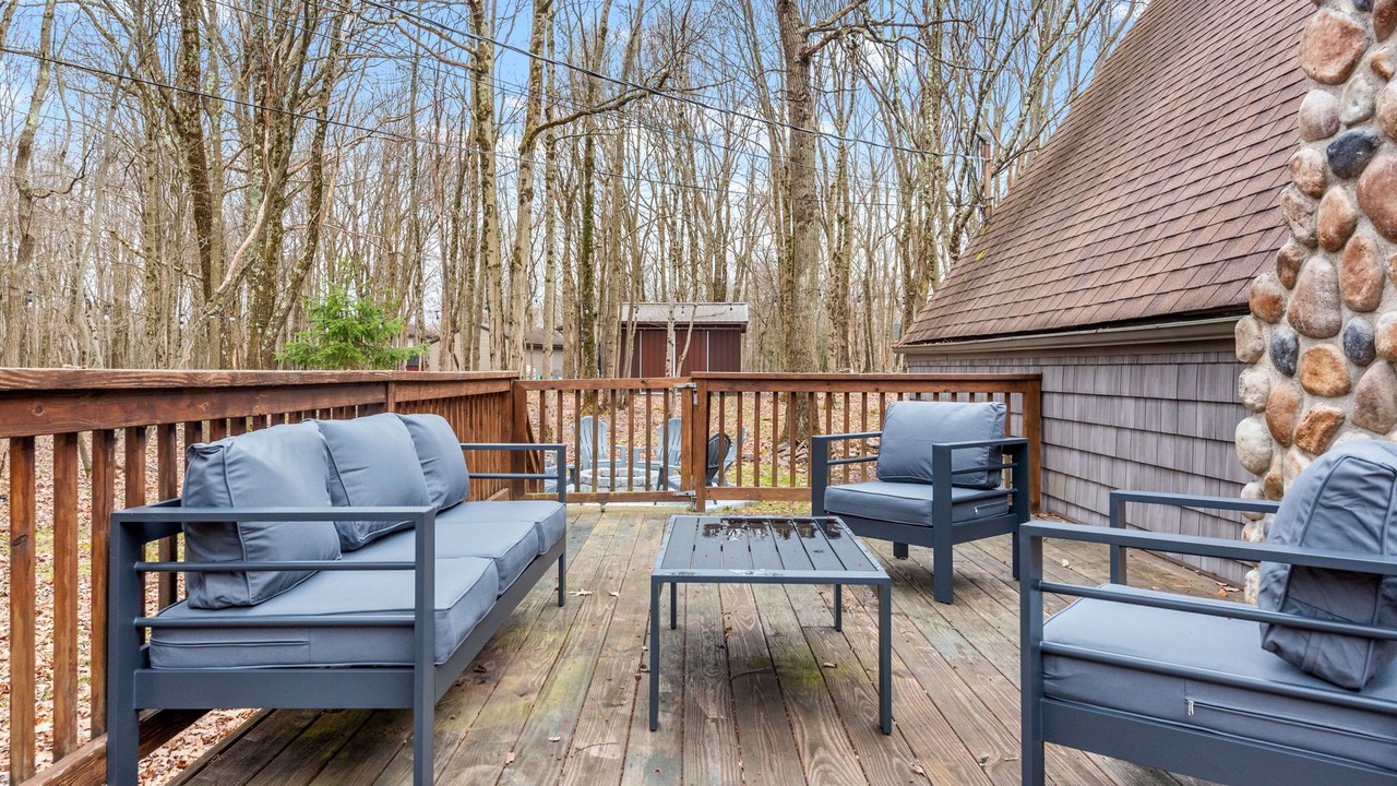 Photo of Patio Balcony in Briar Crest Woods