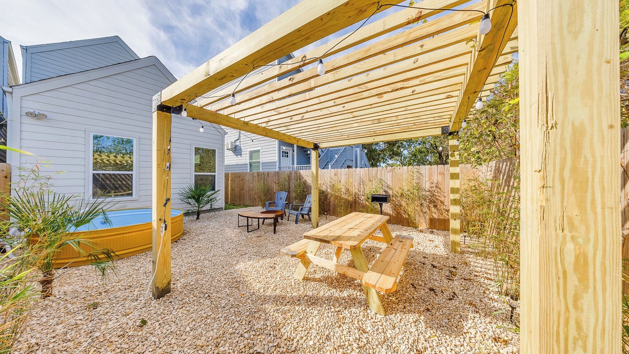 Photo of Outdoor in Northside