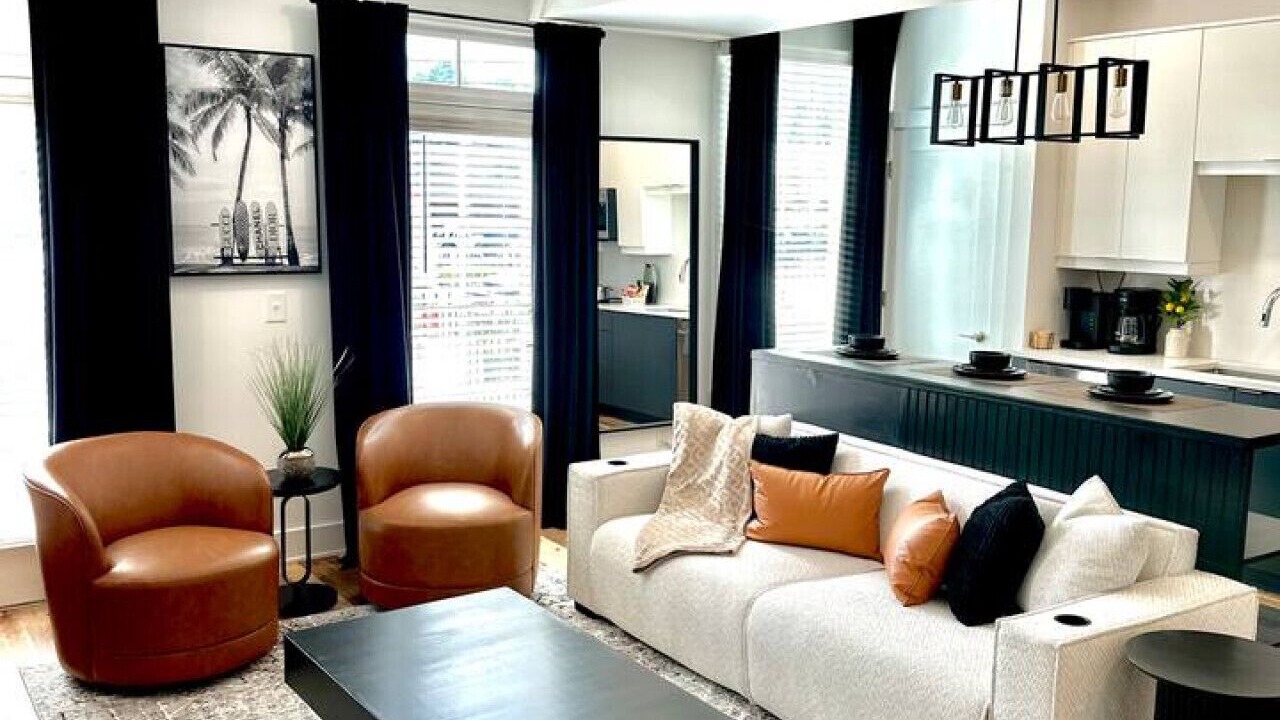 Photo of Livingroom in Garden Hills