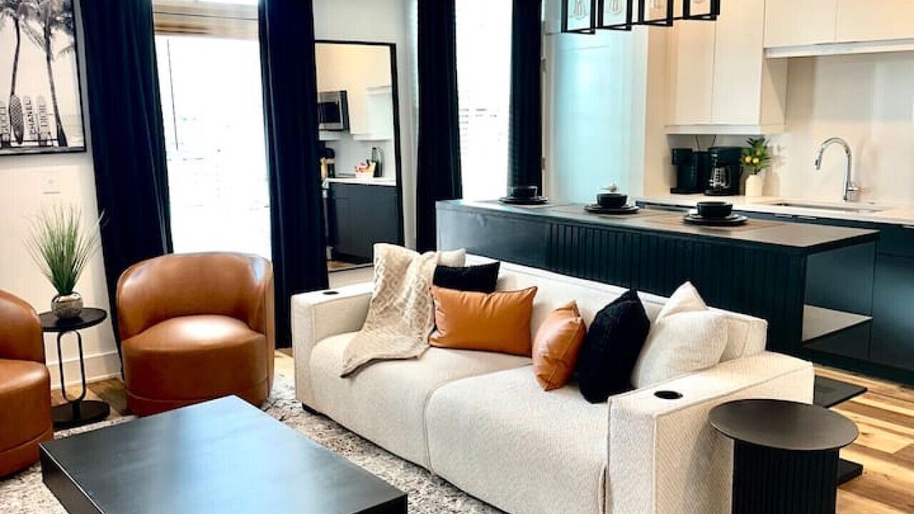Photo of Livingroom in Garden Hills