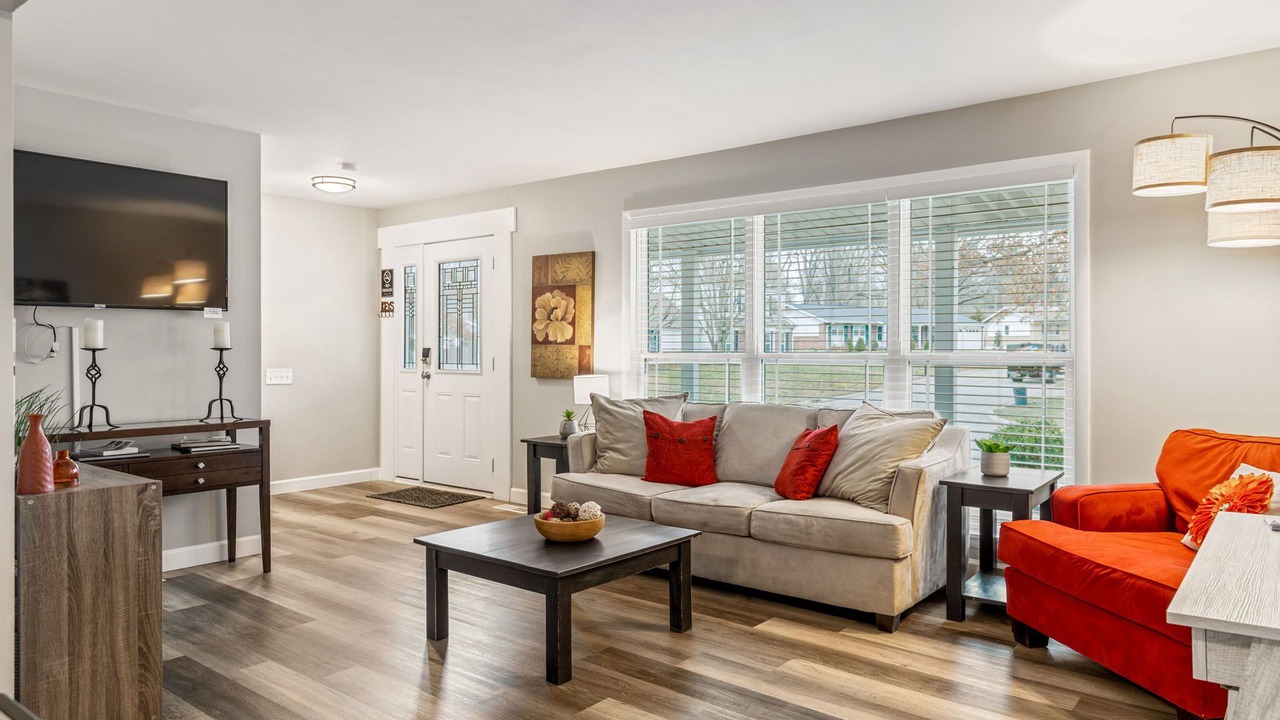 Photo of Livingroom in Creve Coeur