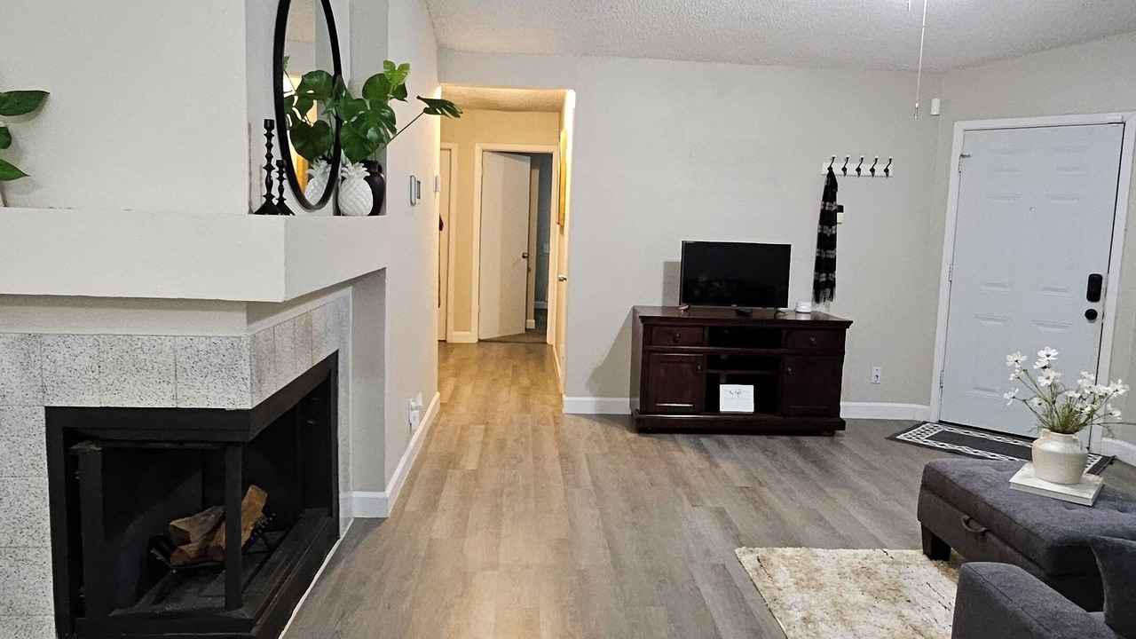 Photo of Livingroom in Hidden Meadow Community