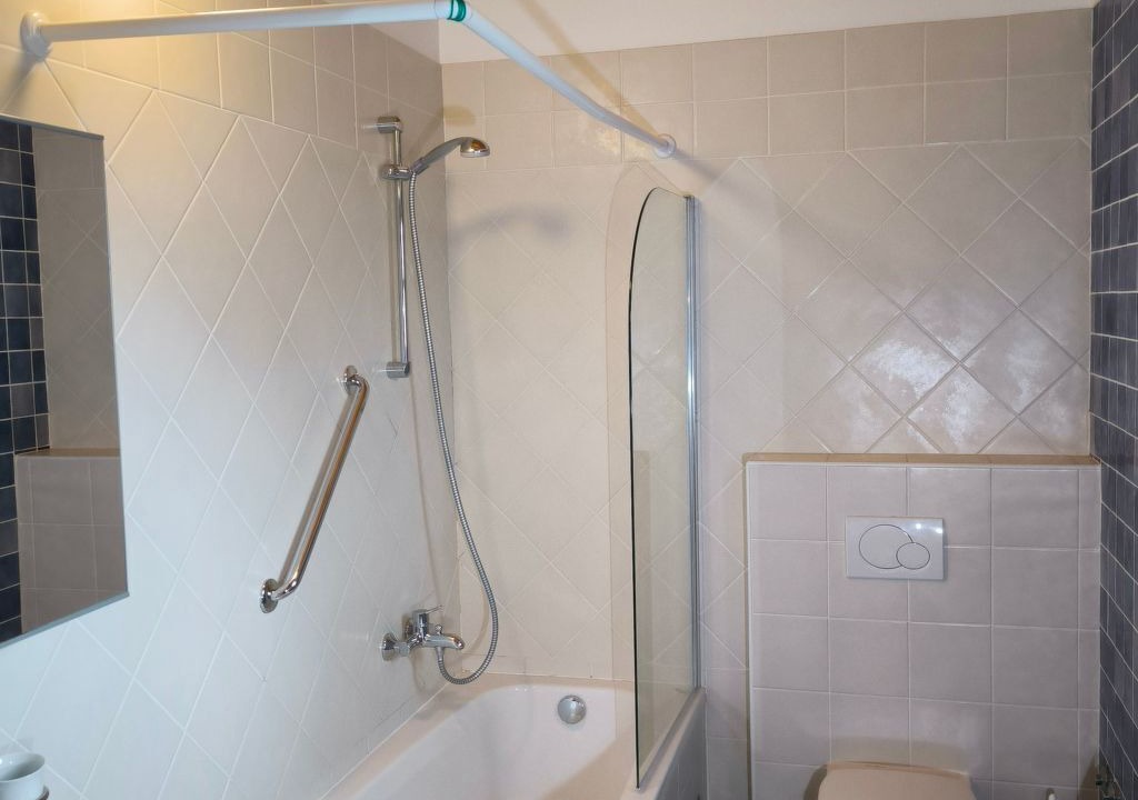 Photo of Bathroom in Buici